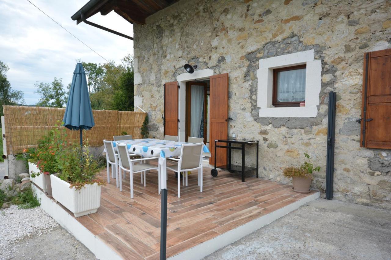 Gite De Cret Vial Alby-sur-Cheran Exterior photo